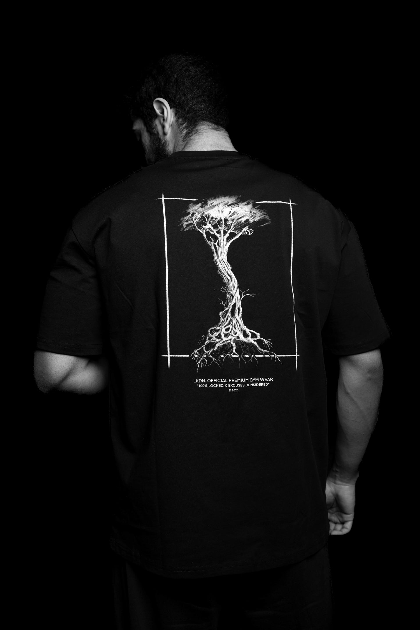 Tree's shadow oversized tee